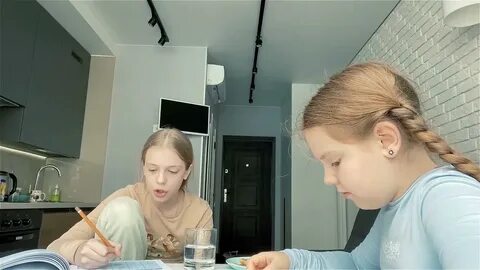 Сестра в детском доме