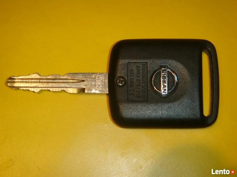 Открыть ниссан без ключа. Nissan Micra ключ. Ключи Nissan Micra k12. Ниссан Микра ключ зажигания. Ключ открытия Ниссан.