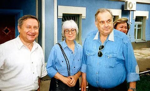 Сколько лет дочери рязанова