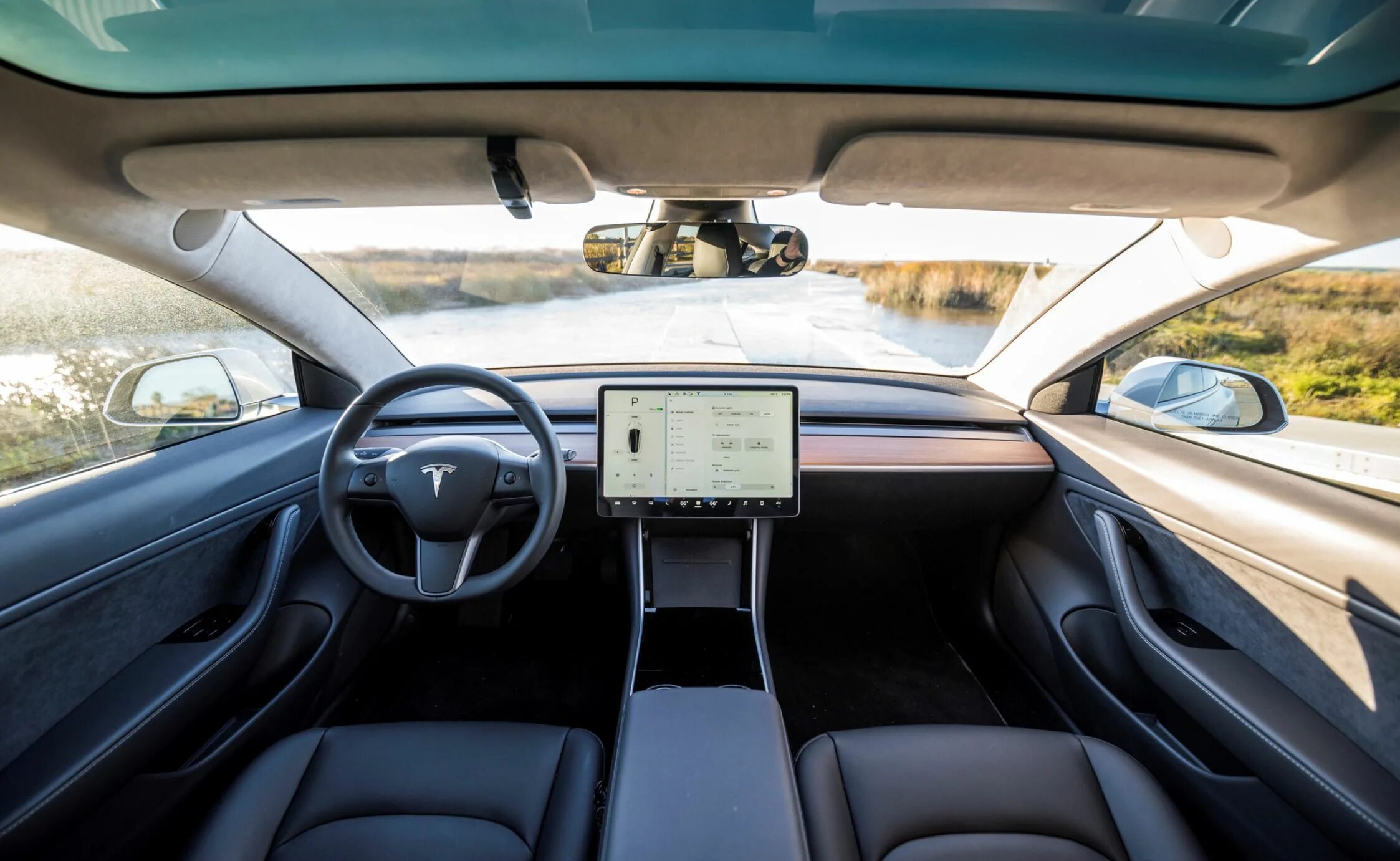 Tesla model 3 Interior. Тесла модел 3 салон. Tesla model 3 салон. Tesla model 3 2021 салон.