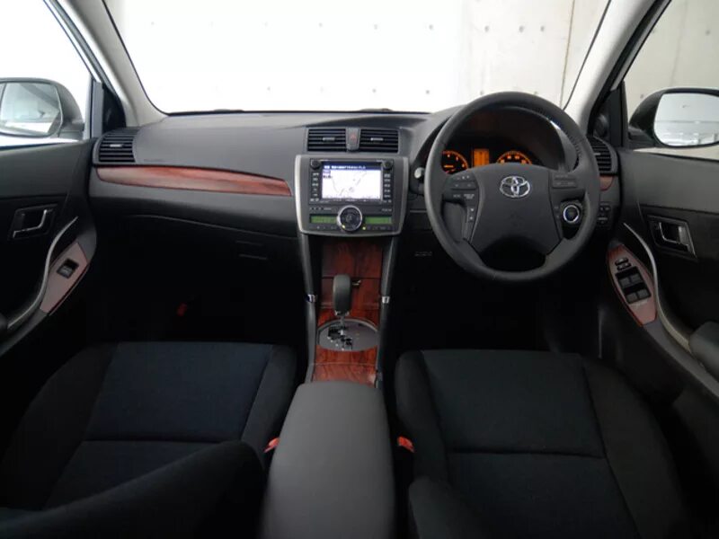 Toyota allion 2007. Toyota allion 2002 салон. Тойота аллион 2004 внутри. Алион салон. Алион салон.