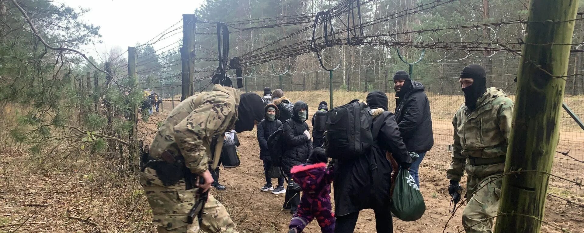 Европа нападение. Мигранты в Польшу кто они.