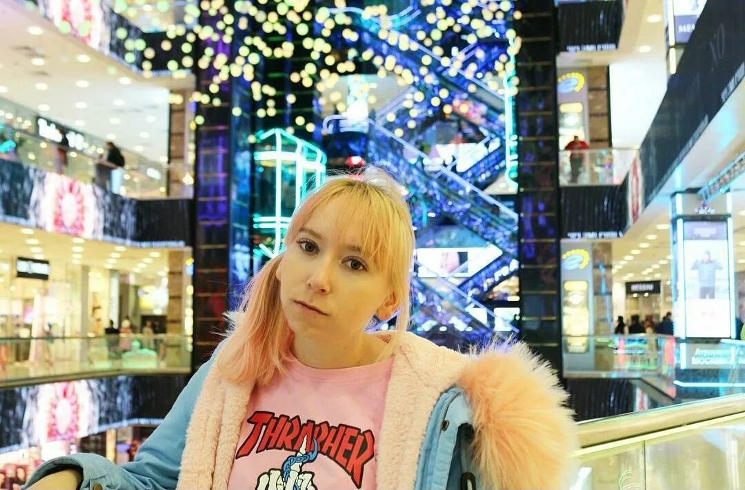 Массовка зритель оплачивается москва. Москва массовки оплата. Массовка. Массовка москва оплачиваемый. Объявления о наборе массовки.