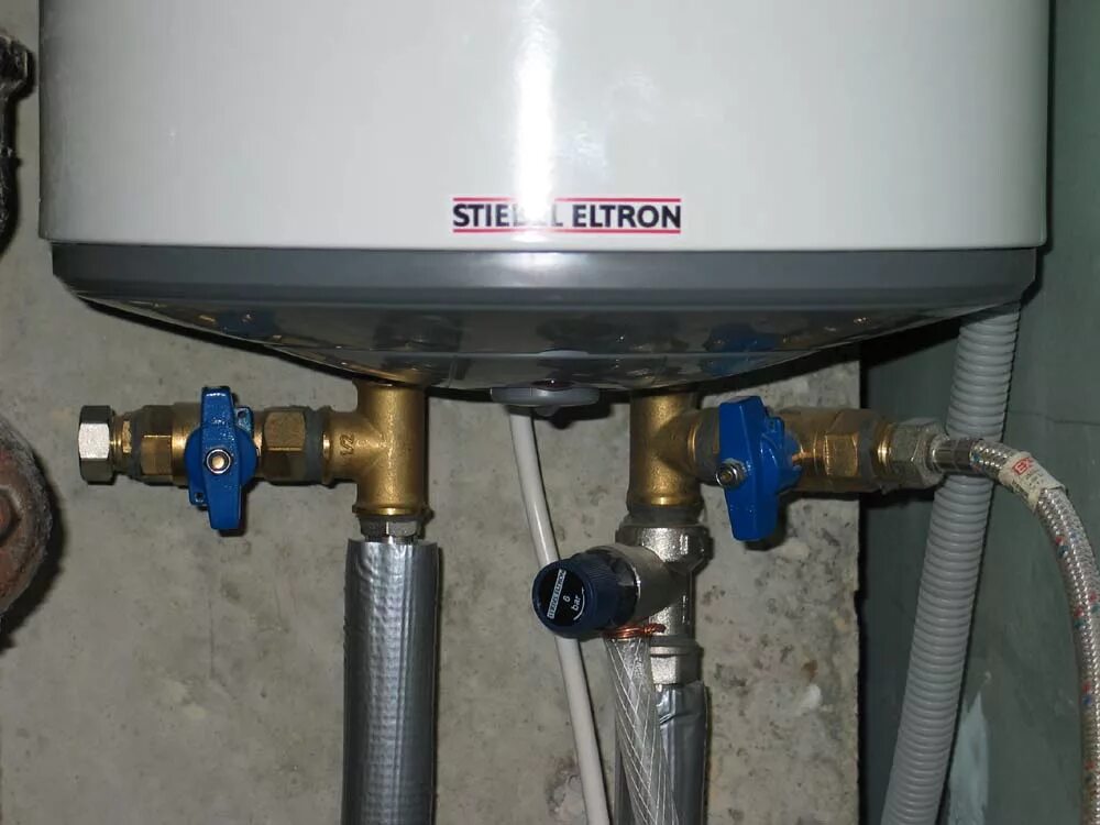 Как правильно слить бойлер. Бойлер термекс сливной клапан. Как правильно слить бойлер. Как правильно слить бойлер. Аристон водонагреватель 80 литров слить воду.