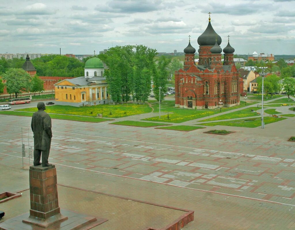 Тула размер города. Город Тула площадь Ленина. Тульская площадь в Туле. Тула площадь Ленина сквер. Тула центр города.