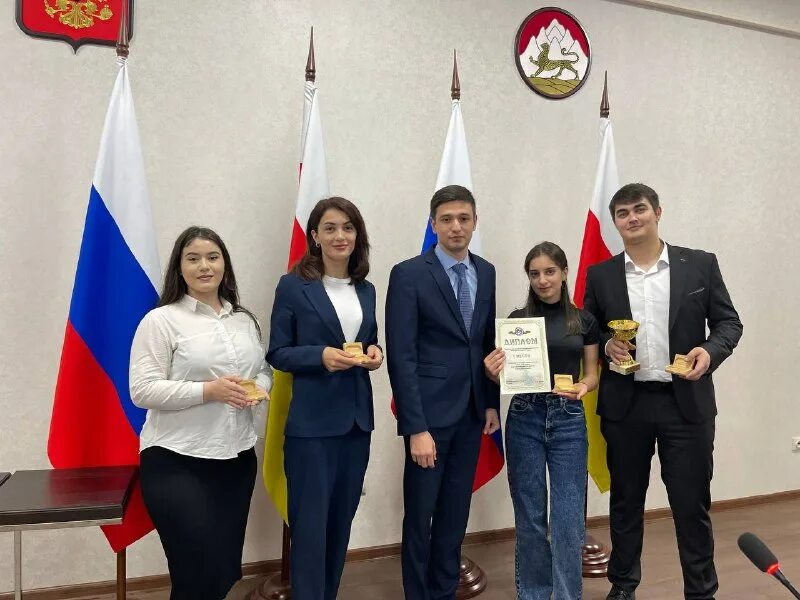 Казначейство рсо-алания. Чермен северная осетия алания владикавказ. Ткачев рсо-алания. Омар лагкуев глава амс ирафского района рсо-алания. Рсо алания.