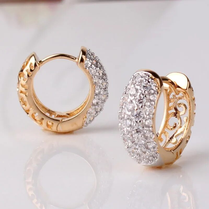 Серьга кольцо комплект золото с сапфиром sunlight 585 проба. Серьги круглые золото. Серьги конго золотые эстет. Серьги кольца с камнями золото. Круглые серьги из золота.