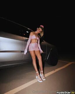 Nude OnlyFans Photo 91. 