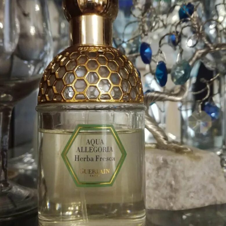 Духи Aqua Allegoria herba fresca. Guerlain Aqua Allegoria herba fresca. Туалетная вода Guerlain Aqua Allegoria herba fresca. Aqua Allegoria herba fresca - туалетная вода.