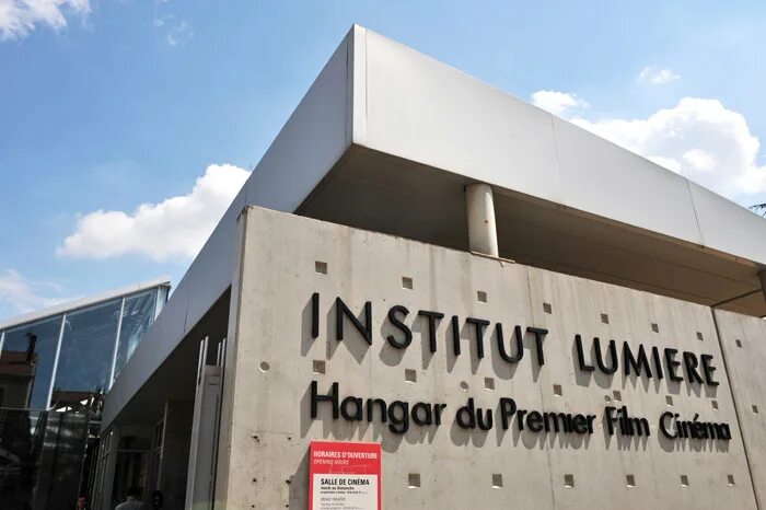 Анститю люмьер. Институт люмьер institut lumiere. анститю люмьер (institut lumiere). музей братьев люмьер париж. музей братьев люмьер в лионе фото.