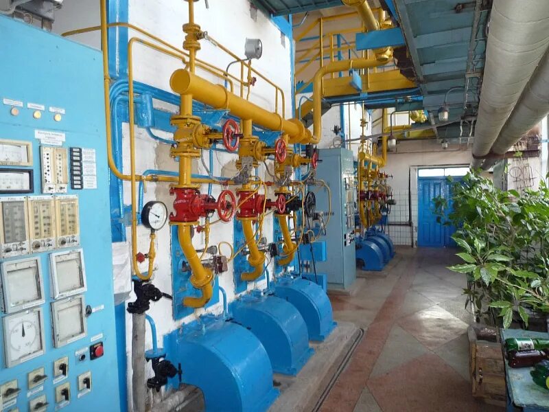 тепловые сети города. газовый котельный агрегат на тэс. предприятие котельных тепловых сетей. реконструкция котельной. предприятие котельных тепловых сетей.