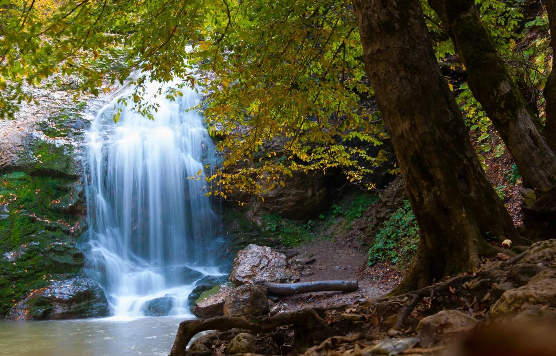 водопады руфабго адыгея. водопады руфабго фото. адыгея водопад руфабва. адыгея осень руфабго. водопад шум адыгея.