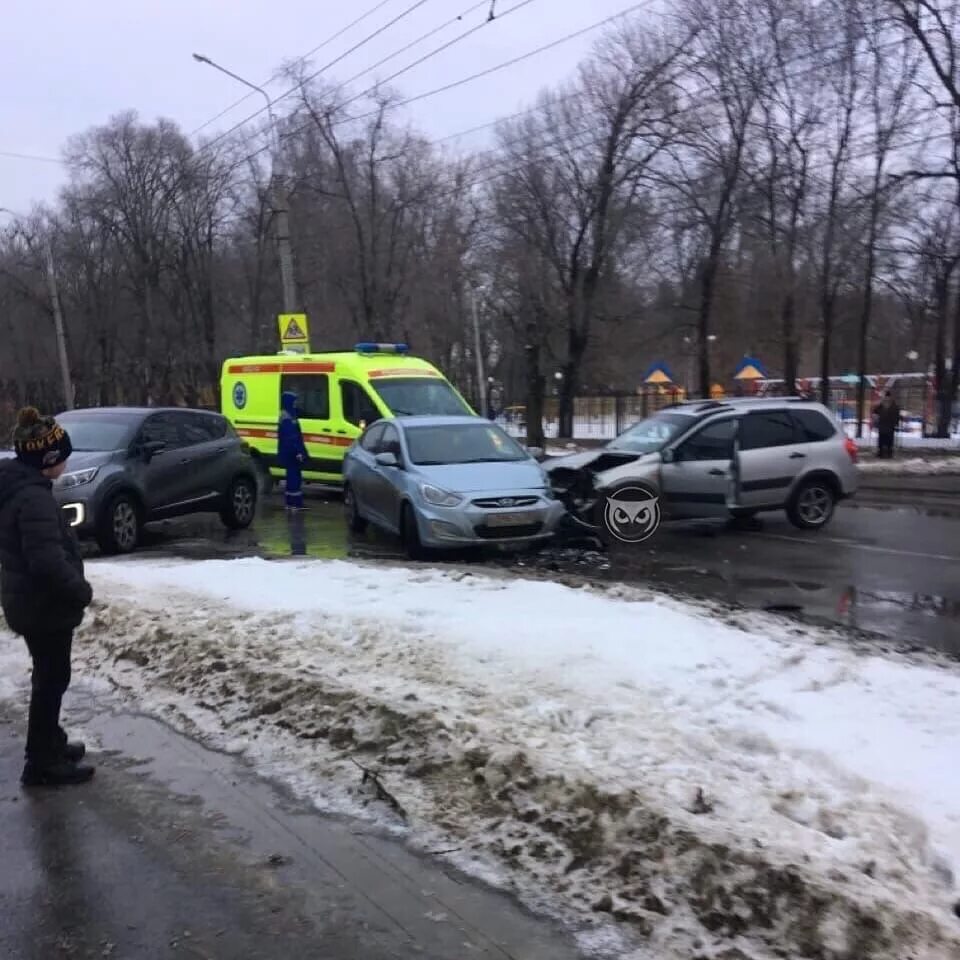 Пенза новости на сегодня происшествия. ДТП Тула Комсомольский парк. Пензенские новости за последние сутки.