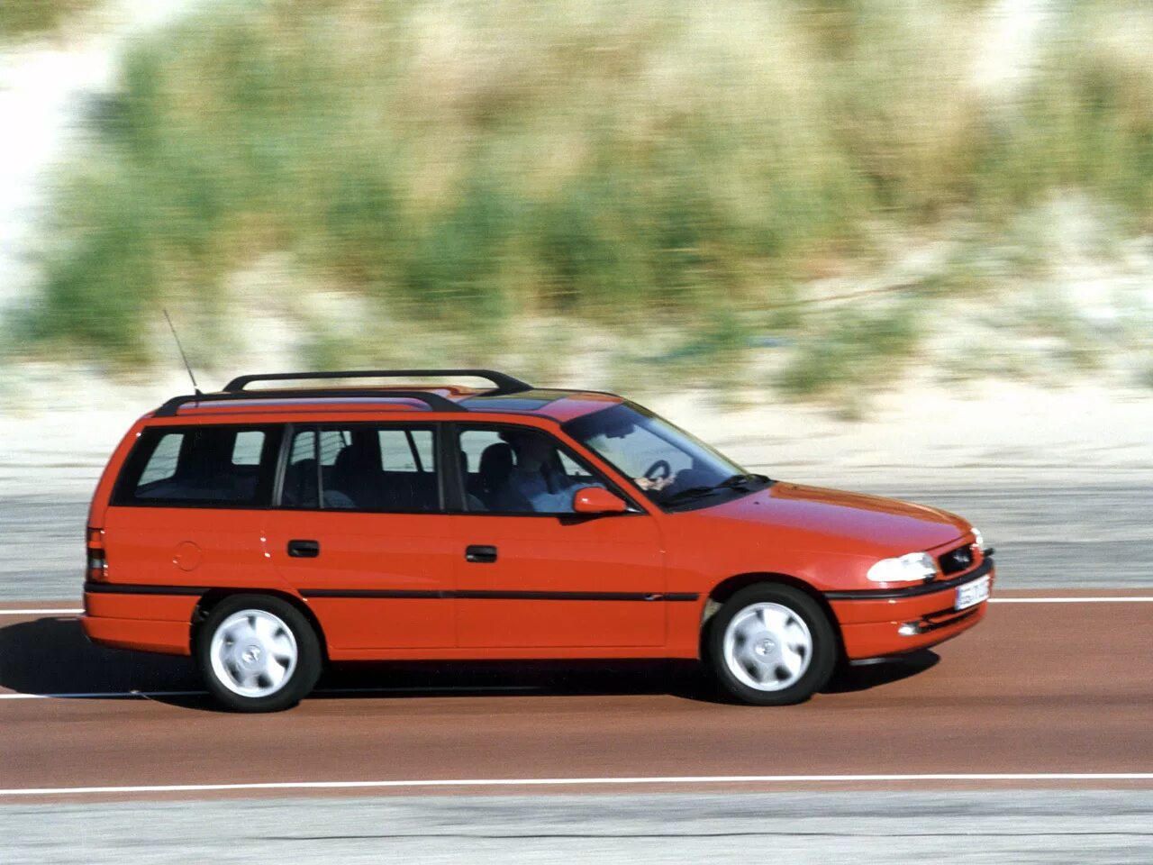 Универсал караван. Opel Astra Caravan 1998. Opel Astra Caravan 1996. Opel Astra Caravan 1997. Opel Astra Station Wagon.