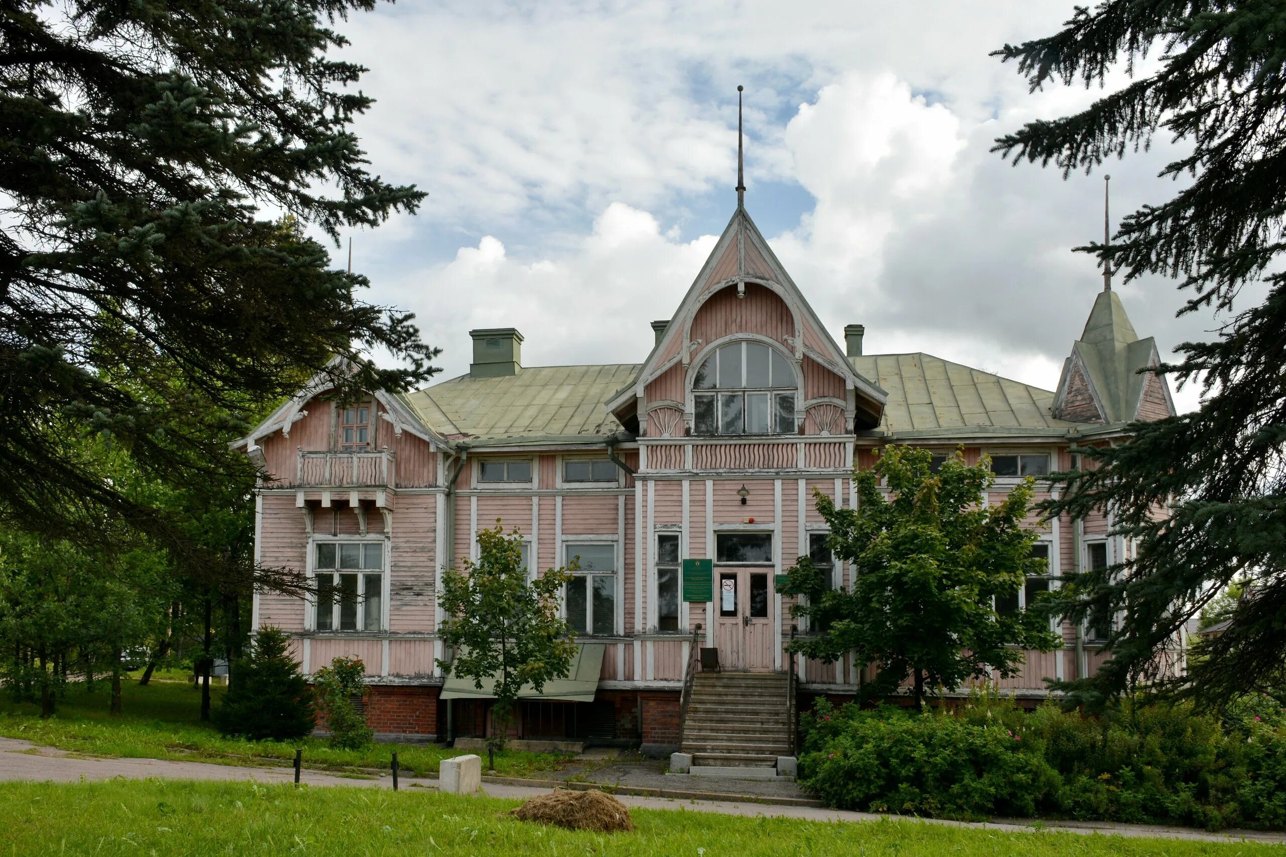 Пос сортавал. Сортавала финская архитектура. столица карелии сортавала. сортавала исторический центр. сортавала карелия музей.