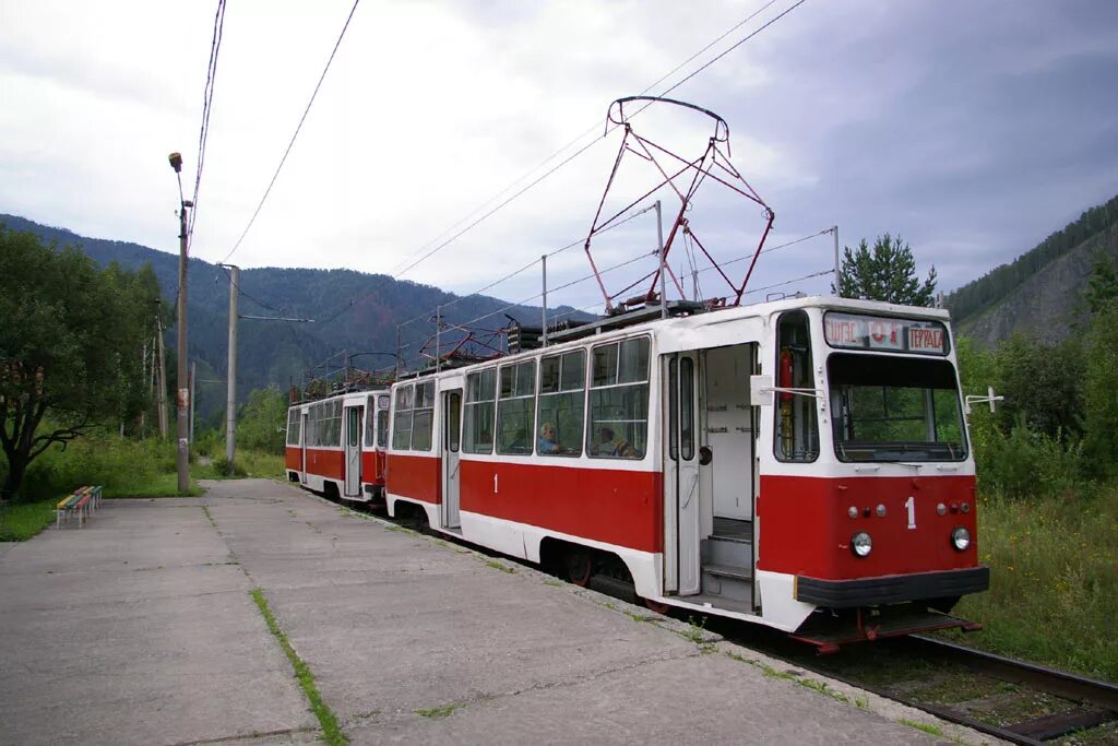 Трамвай черемушки. Трамвай 71-88г. 71-88г Черёмушки. Трамвай лм 88г. Трамвай 71 88 г Черёмушки.