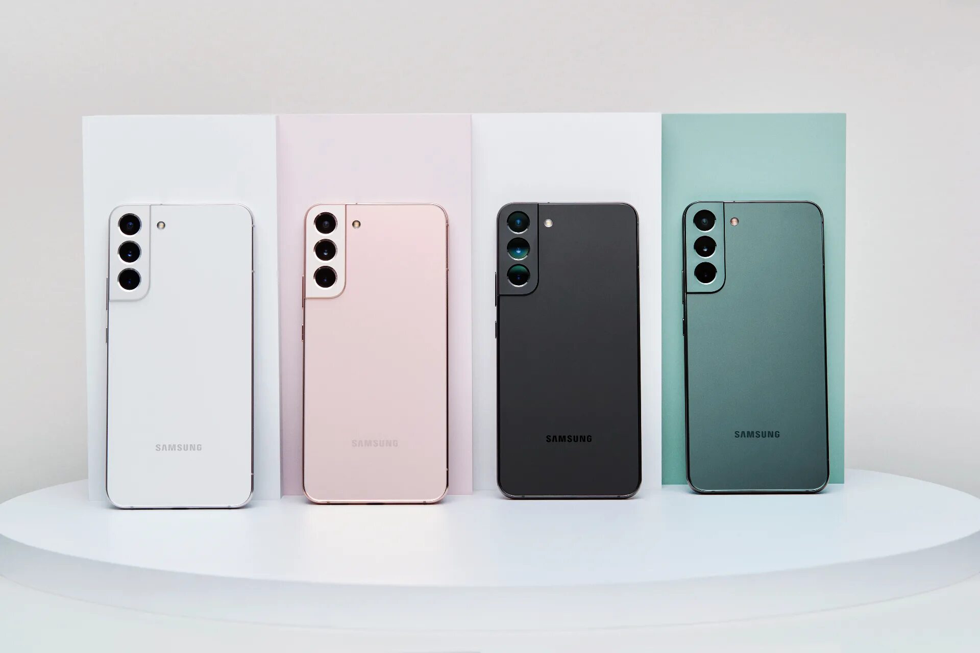 Сравнить смартфоны самсунг s22 и s23. Samsung s22 graphite. samsung s22 цвета. samsung galaxy 2025. samsung 22 fe.