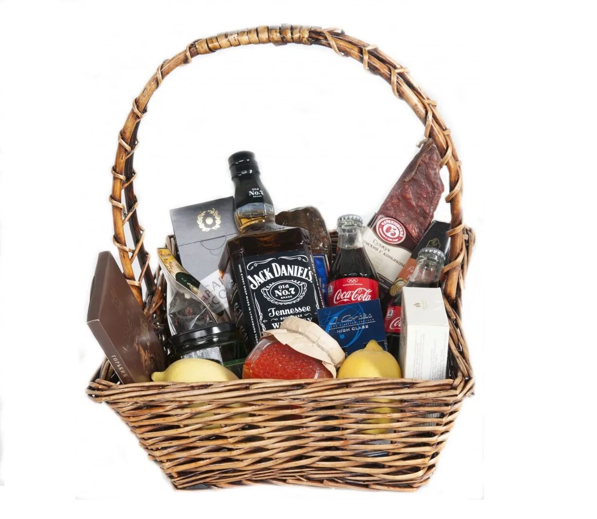 подарочная корзина для мужчины. подарочная корзина для мужчины. подарочный продуктовый набор для мужчины. подарочная продуктовая корзина для мужчины. мужской подарочный набор.