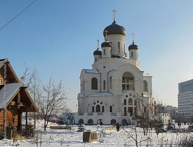 церковь в сокольниках у метро. храм святителя николая мирликийского в пыжах. храм воскресения христова в сокольниках, москва. церковь адреса рядом. владимирский собор божьей матери спб.