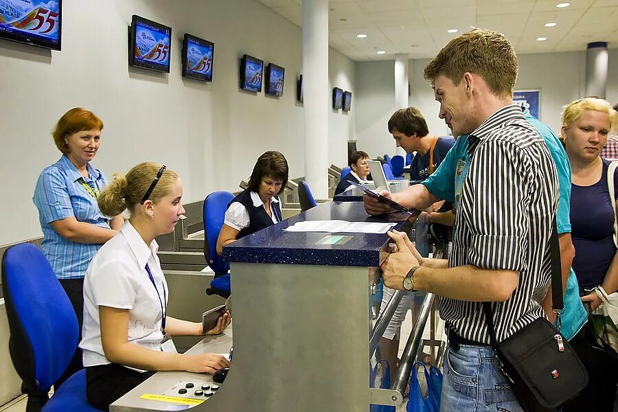 Работа в толмачево. Сотрудники аэропорта новосибирск. пассажиропоток в аэропорте толмачёво. сотрудники аэропорта толмачево новосибирск. фото сотрудников аэропорта толмачево.