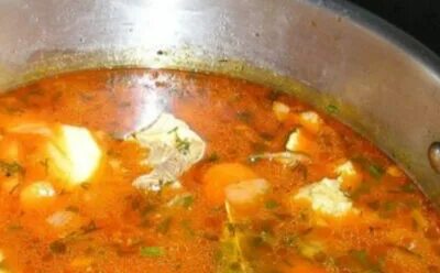 Узбекский суп шурпа из говядины. Шурпа из баранины в казане. Как приготовить шурпу из конины в домашних условиях. Шурпа из конины с картошкой. Шурпа из конины рецепт.