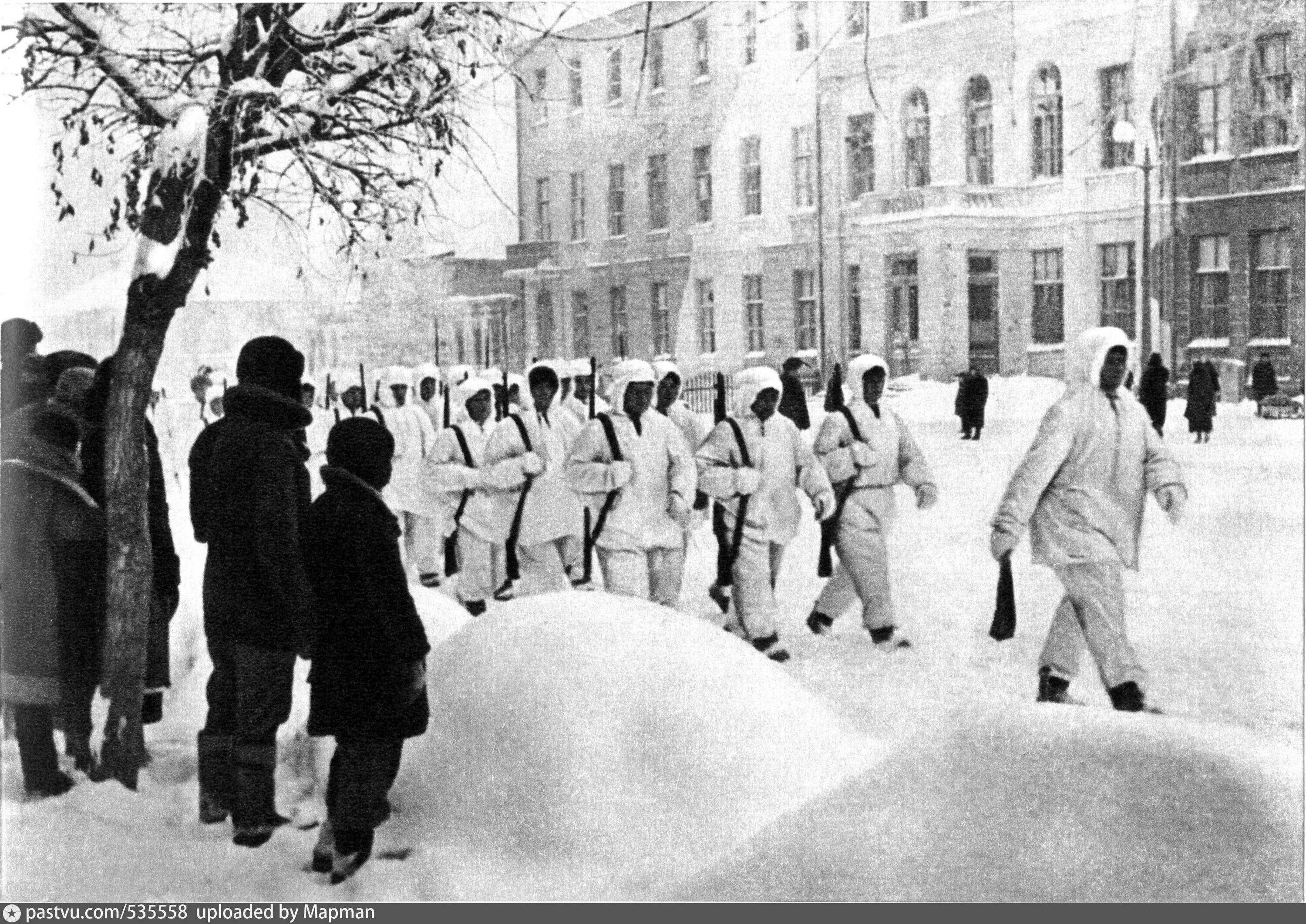 Тверь в годы великой отечественной. Освобождение города Калинина 1941. Город Калинин 1941. 16 Декабря 1941 года освобождение Калинина. Тверь в годы войны 1941-1945.