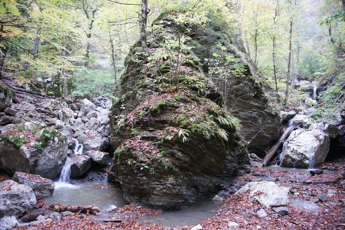 Кизинка мостовской район. Мостовский район краснодарский край. Пгт мостовской краснодарский край. Большой тxач, адыгея/краснодарский край. Гора большой тхач адыгея.