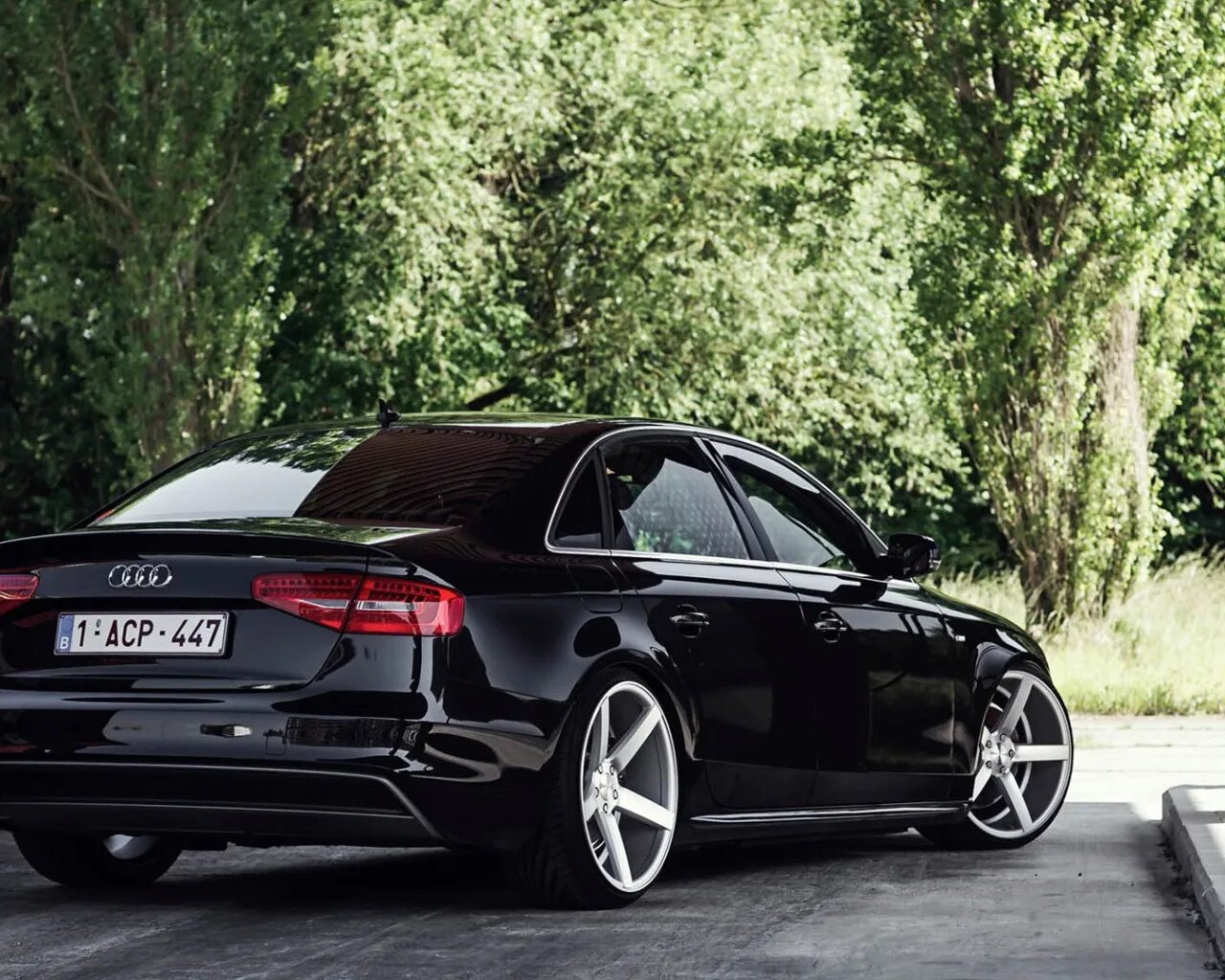 Audi a4 2013 Black. Audi a4 Black Tuning. Ауди а4 б8 на ВОССЕНАХ. Ауди а4 б8 седан.