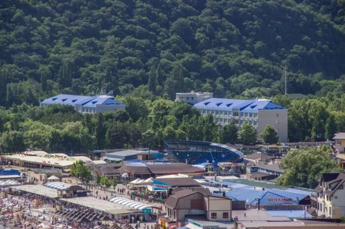 Вулкан архипо осиповка. Набережная вулан архипо-осиповка. Санаторий вулан архипо-осиповка. Архипо-осиповка санаторий вылуан. Вулкан архипо осиповка.