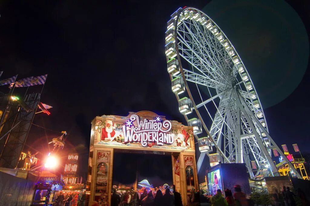 Кварталы развлечений. Винтер Вандерленд Лондон. Winter Wonderland Hyde Park London. Winter Wonderland London аттракционы. Рождественская ярмарка в Лондоне Winter Wonderland.