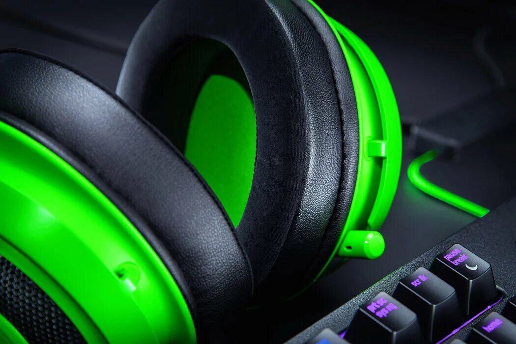 Лучшие игровые наушники razer. 1 v2 oval. Razer rz04-0087. Razer наушники беспроводные. Наушники рейзер нари ультимейт.