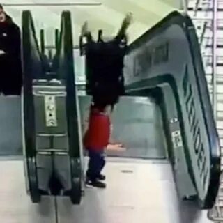 Министр здравоохранения эскалатор
