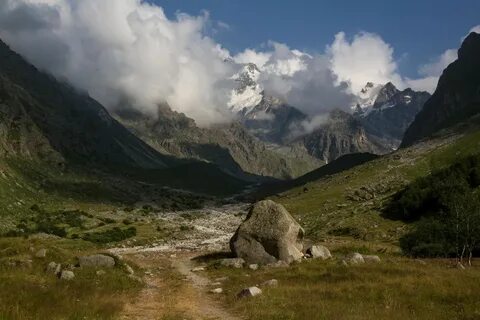 Горы кавказа ущелья
