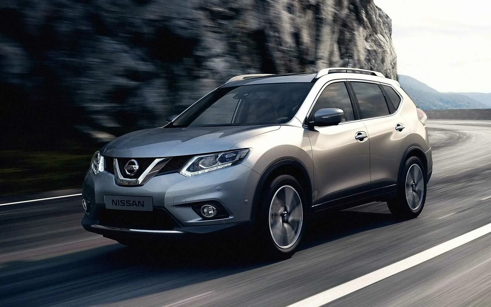 Описание ниссан х трейл. Nissan x-Trail 2014. Ниссан икстрейл 2015. Nissan x-Trail 2015. Новый Ниссан х-Трейл 2015.