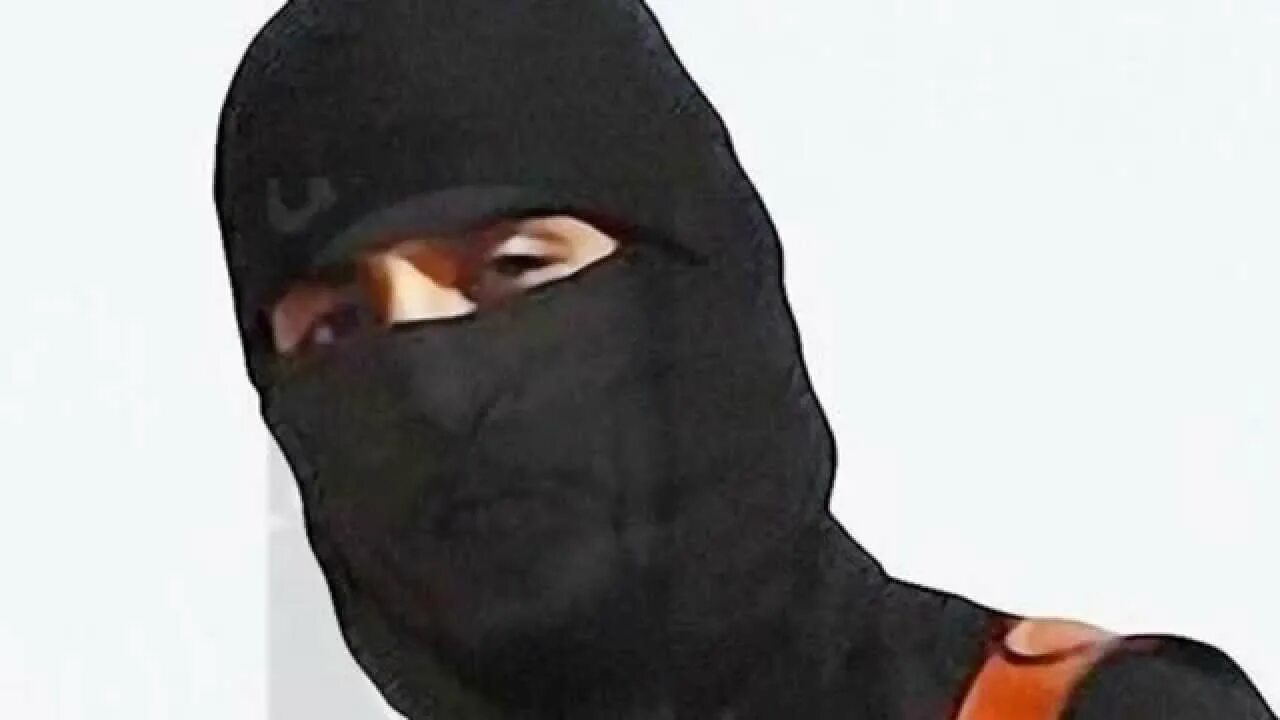 Видео от первого лица террориста с ножом. Террорист. Теролист. Маска террориста. Силуэт террориста.