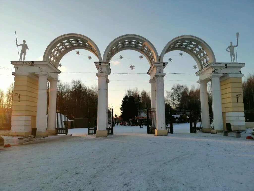 Королев арка