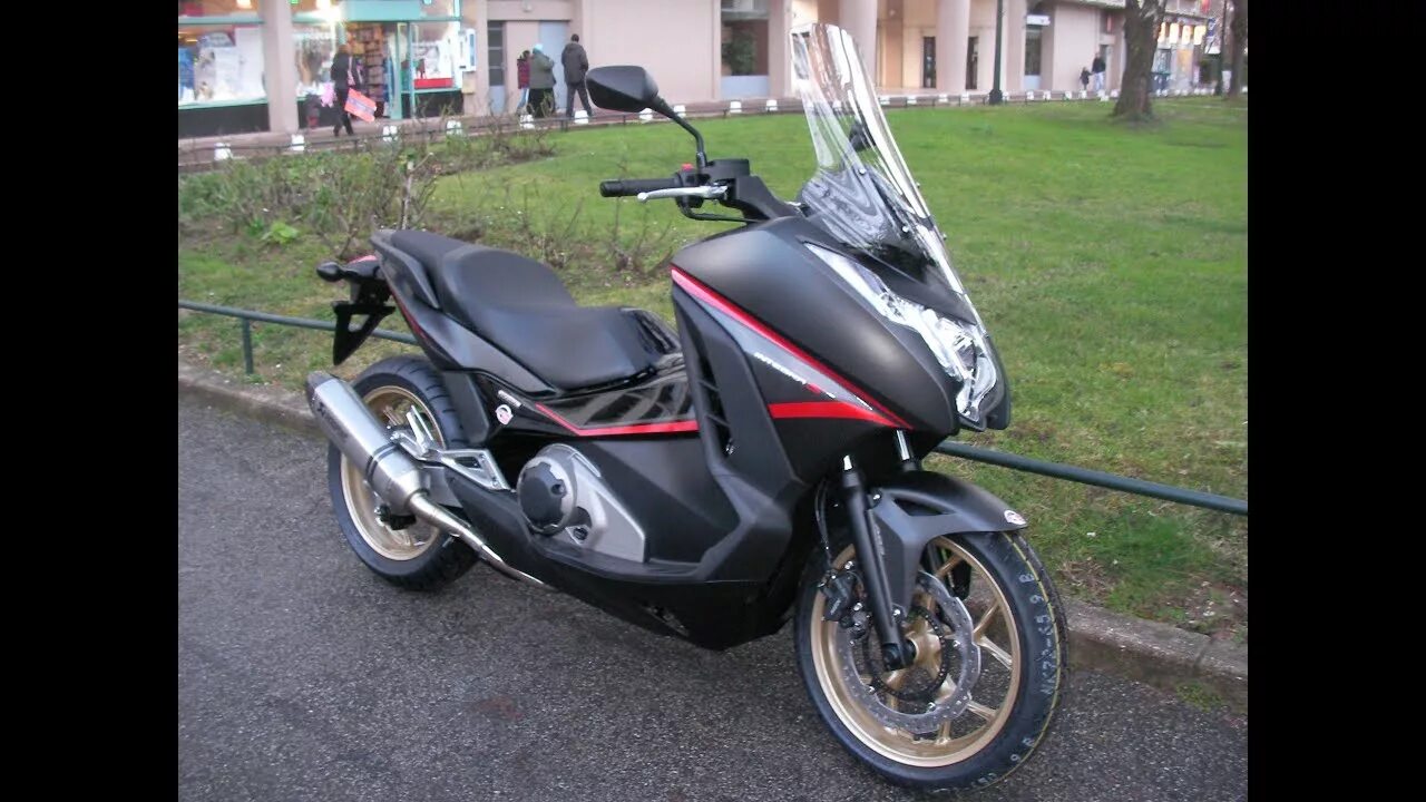 Honda максискутер 750. Макси скутер хонда интегра 750сс. Максискутер хонда integra 750. Макси скутер хонда интегра 750сс. Honda integra скутер.