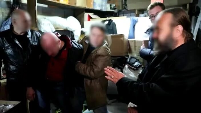 Выпуски программы решала. Влад чижов решала че. 8985377 влад чижов решала. михаил помощник влада чижова. влад чижов телеканал че.