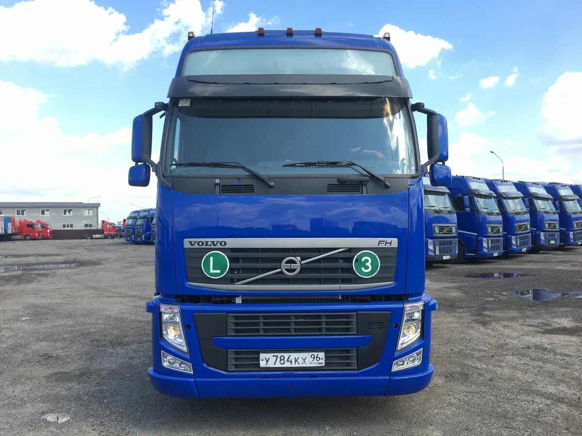 Продажа вольво фш. Volvo fh13 2011. Volvo fh13 4*2. Тягач Volvo fh13. Volvo fh13 460.