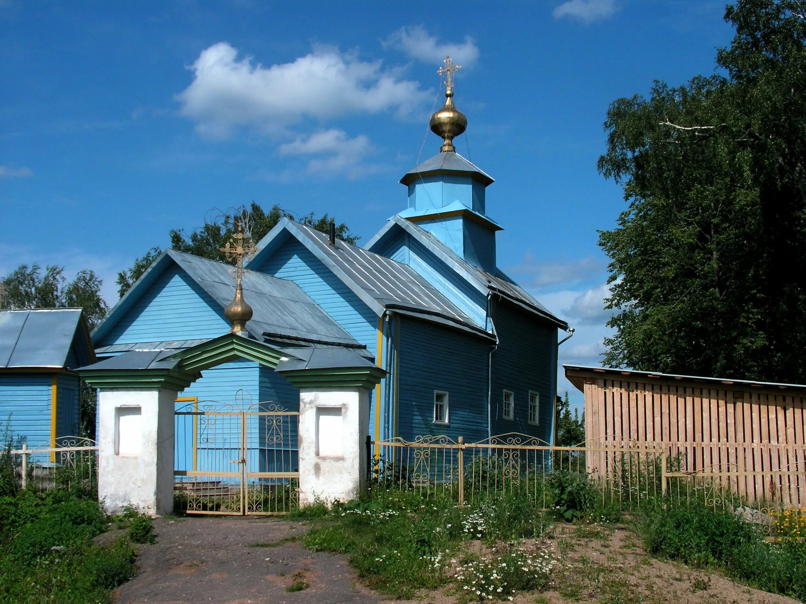 Деревня россия новгородской области. Ильина гора Новгородская область храм. Деревня Ильина гора Демянского района. Деревня Ильина гора Демянский район Новгородская область. Ильинская Церковь Демянский район.