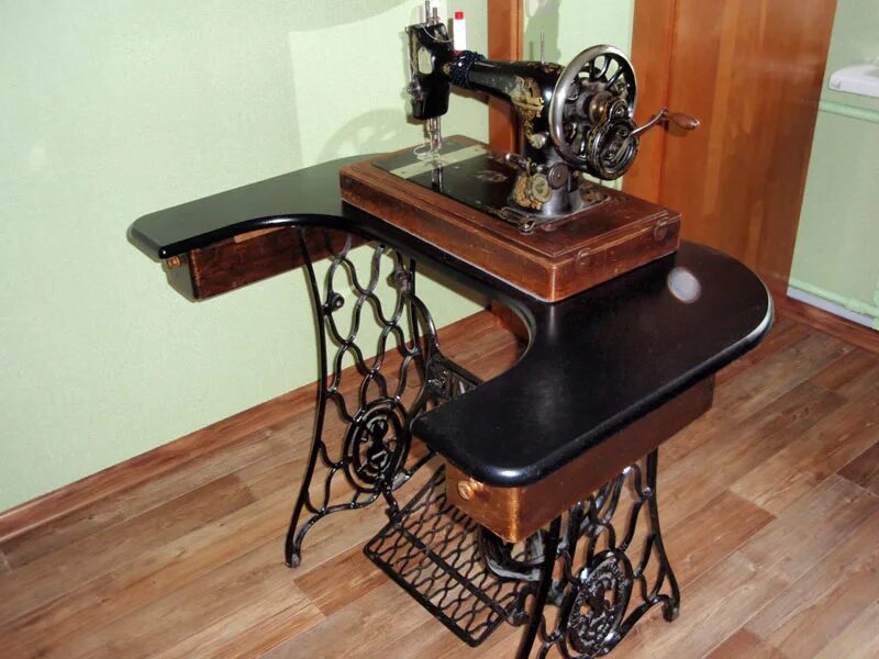 Зингер ПМЗ с7084956. Zinger швейная машинка 1940г. Швейная машинка (Zinger super 2001). Швейная машинка Зингер ножная. Авито старые швейные машинки