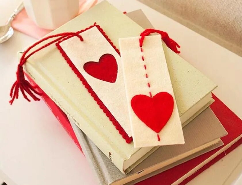 Валентинки свими руками. Необычные подарки своими руками. Открытки на 14 февраля своими руками. Аткрытка сваимируками. Поделка сердечко.