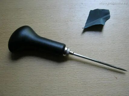 Шить канцелярским шилом