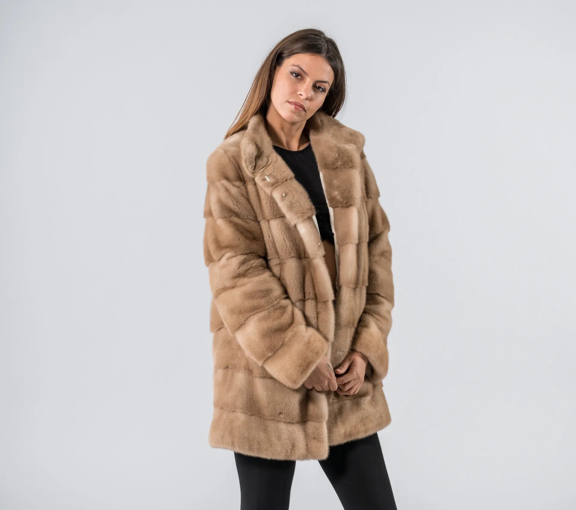 Шуба норковая натуральный оттенок. Шуба норковая палевая luxor. Натуральный цвет норки. Цвета меха норки. Шуба.