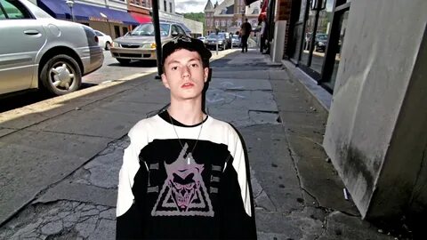 Being bladee