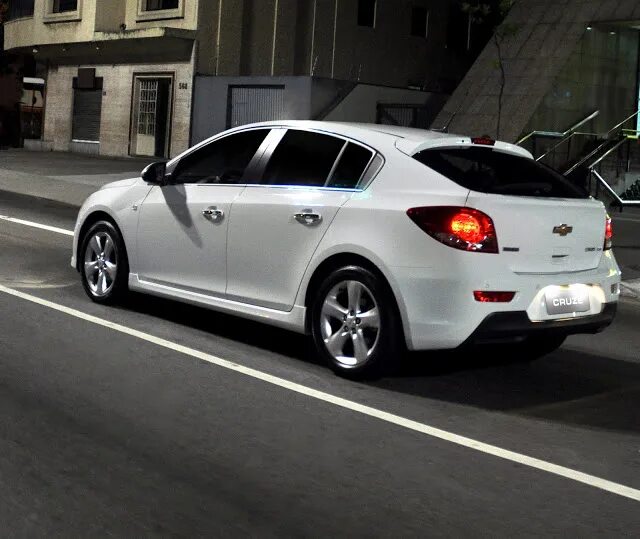 Chevrolet Cruze Hatchback. Шевроле Круз хэтчбек белый. Chevrolet Cruze Sport. Шевроле Круз хэтчбек 2013. Шевроле хэтчбек 2013