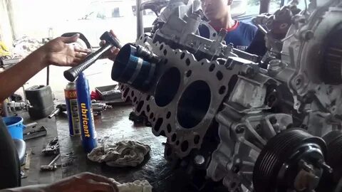 Покажи видео двигатель