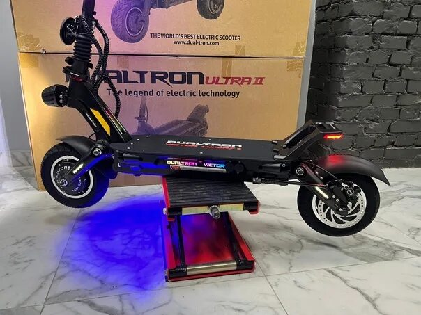 Victor luxury plus. Категория на электросамокат. Dualtron victor фара. Dualtron victor pro. Victor luxury plus.