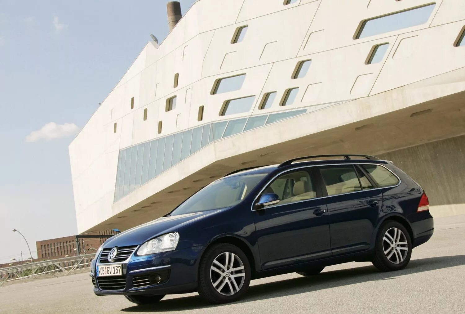 Vw passat 1. Vw passat b1 универсал. Volkswagen golf универсал 2007. Vw passat b7 ecofuel. Golf 2008 variant.