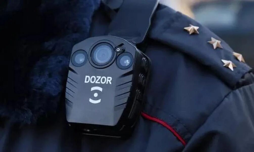 Персональное носимое устройство регистрации информации дозор. Видеорегистратор дозор 77. видеорегистратор дозор-77 байтэрг. нагрудный видеорегистратор dozor. видеорегистратор дозор фсин.
